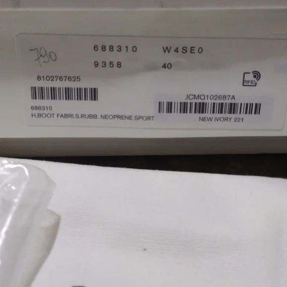 Alexander McQueen Boots - Picture 11 of 13